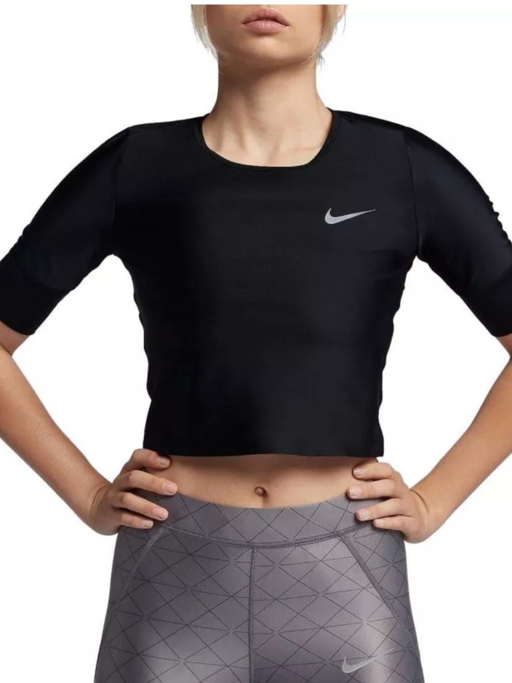 NIKE DRI-FIT Black Short-Sleeve Athletic Crop Top Size M